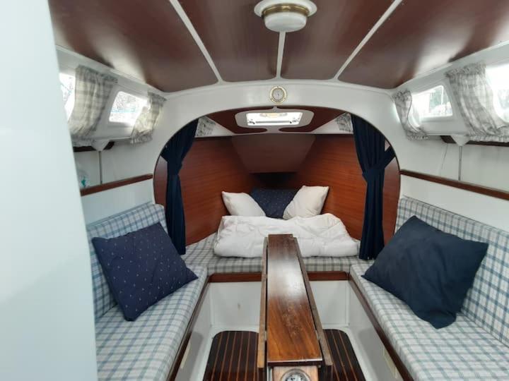 Bådhotel Vintage Sailboat In Belem Lisboa